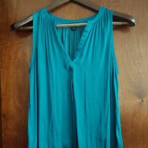 Banana Republic Flowy Blouse